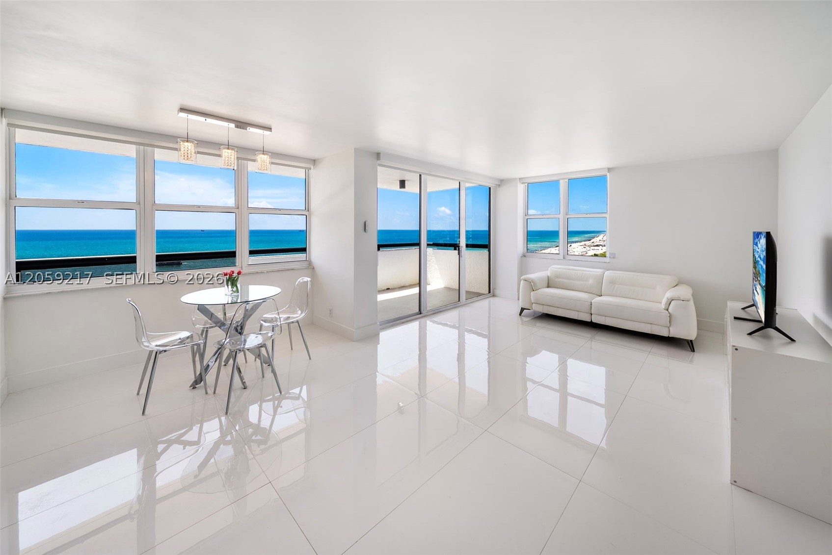 2555 Collins Ave #1511