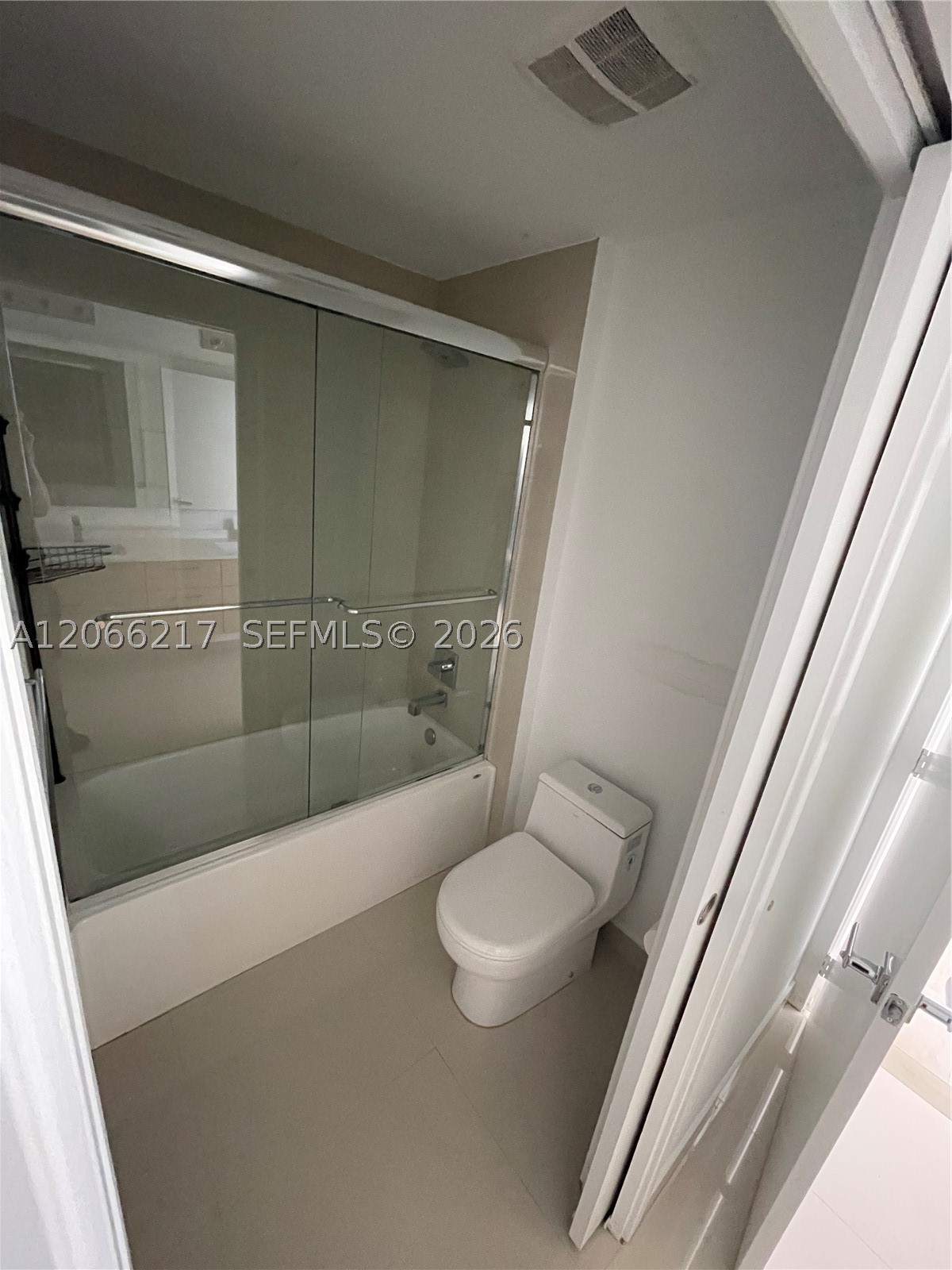 image Bay House36