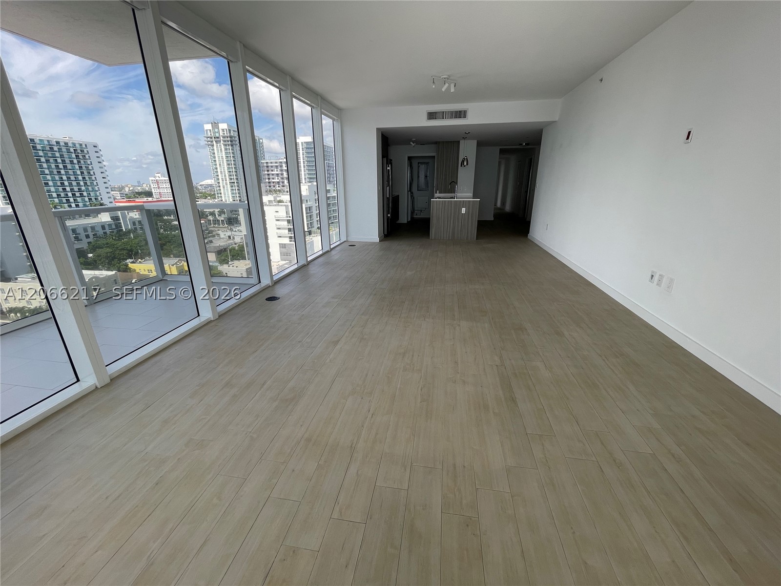 image Bay House51
