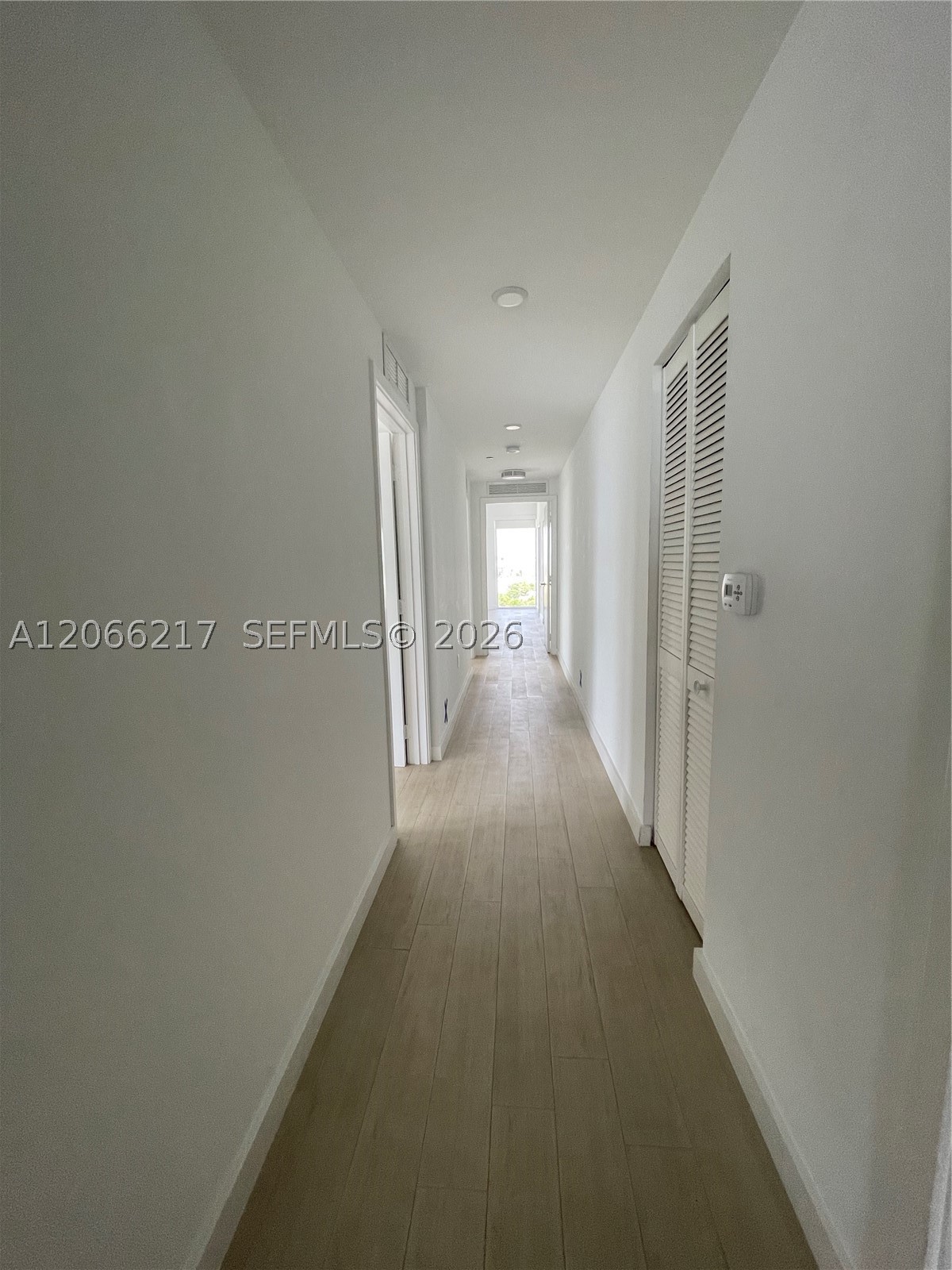 image Bay House54