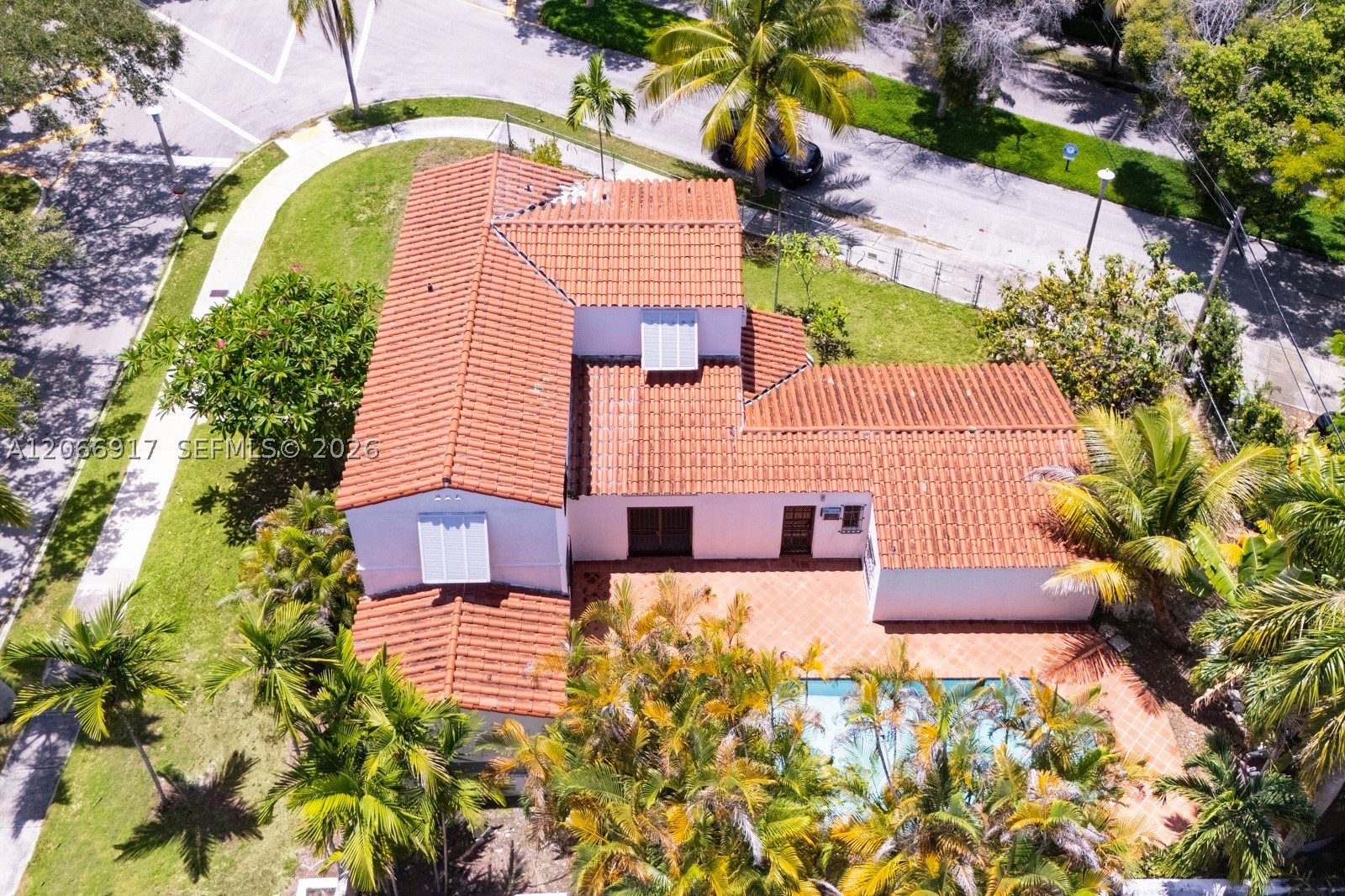 621 NE 57th St Miami, FL 33137