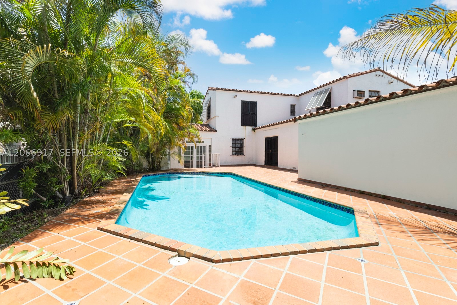 621 NE 57th St Miami, FL 33137