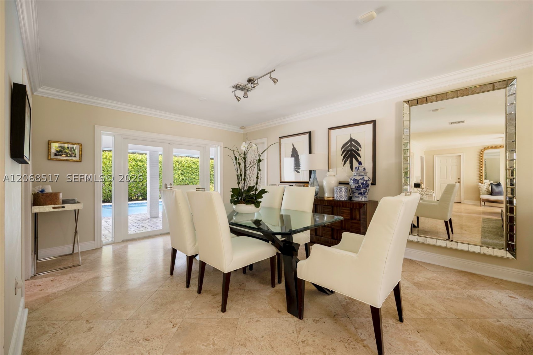 1121 Hardee Rd #1121 Coral Gables, FL 33146