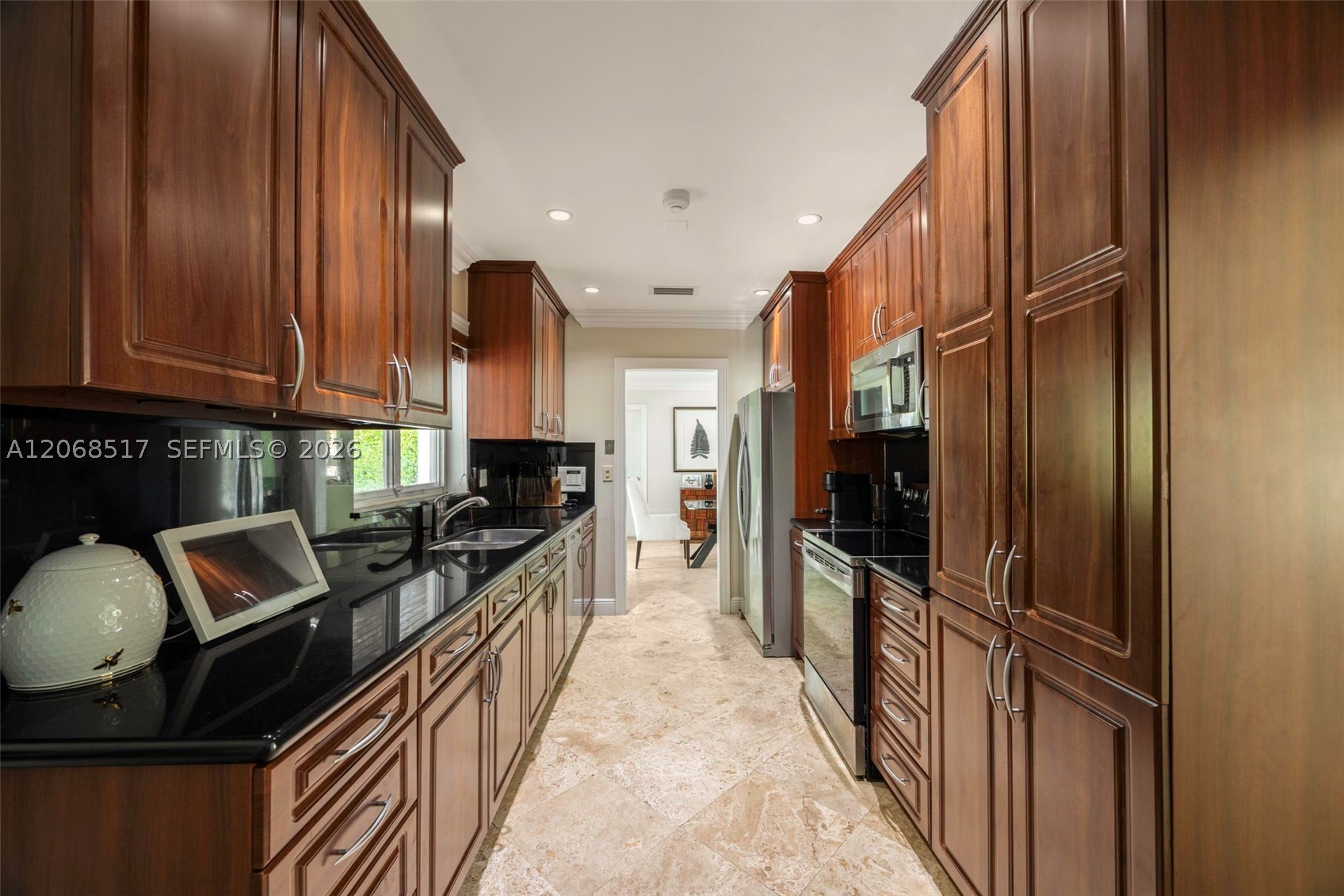 1121 Hardee Rd #1121 Coral Gables, FL 33146