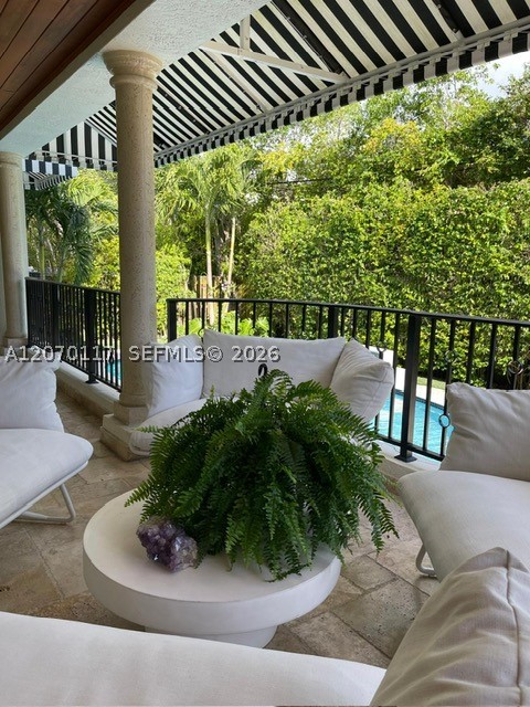 335 W Enid Dr Key Biscayne, FL 33149