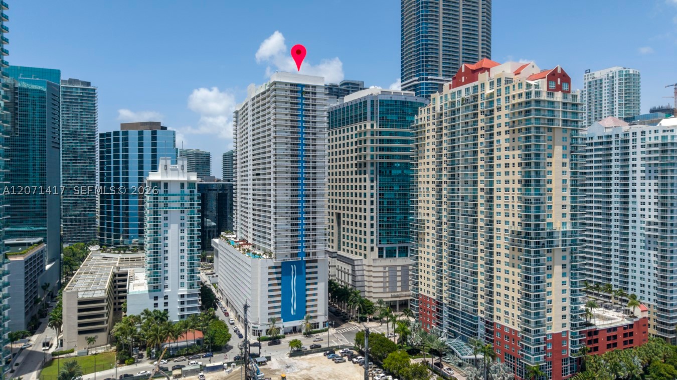 image The Club at Brickell Bay21