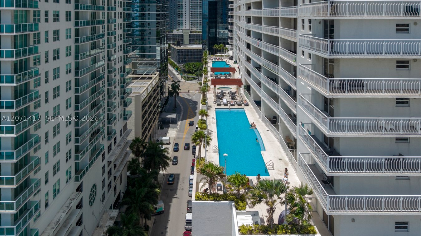 image The Club at Brickell Bay24