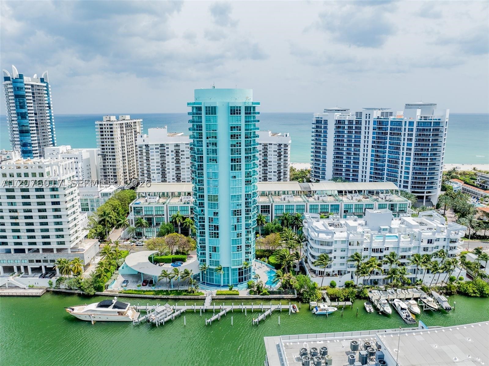 6000 Indian Crk Dr #12B Miami Beach, FL 33140