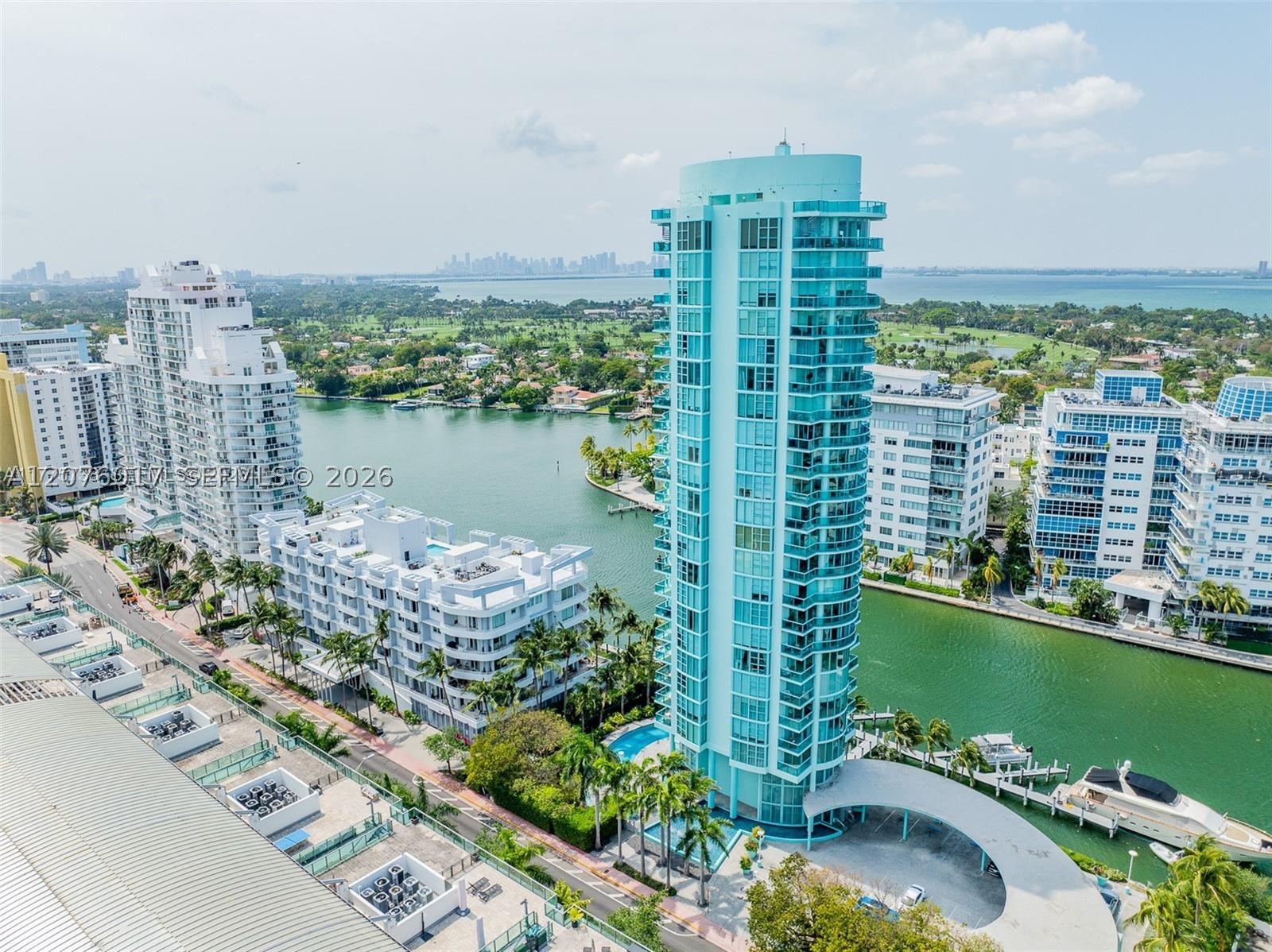 6000 Indian Crk Dr #12B Miami Beach, FL 33140