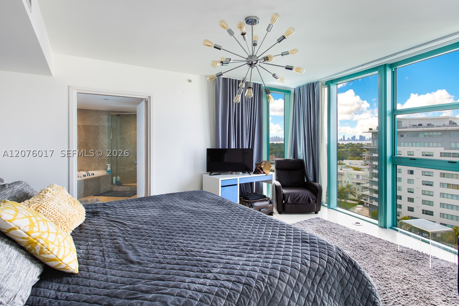 6000 Indian Crk Dr #12B Miami Beach, FL 33140