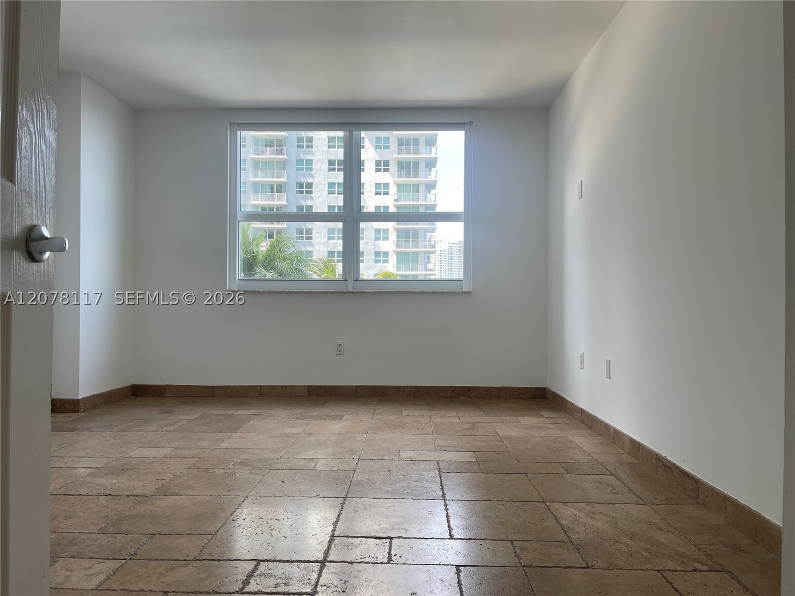 image The Mark on Brickell48