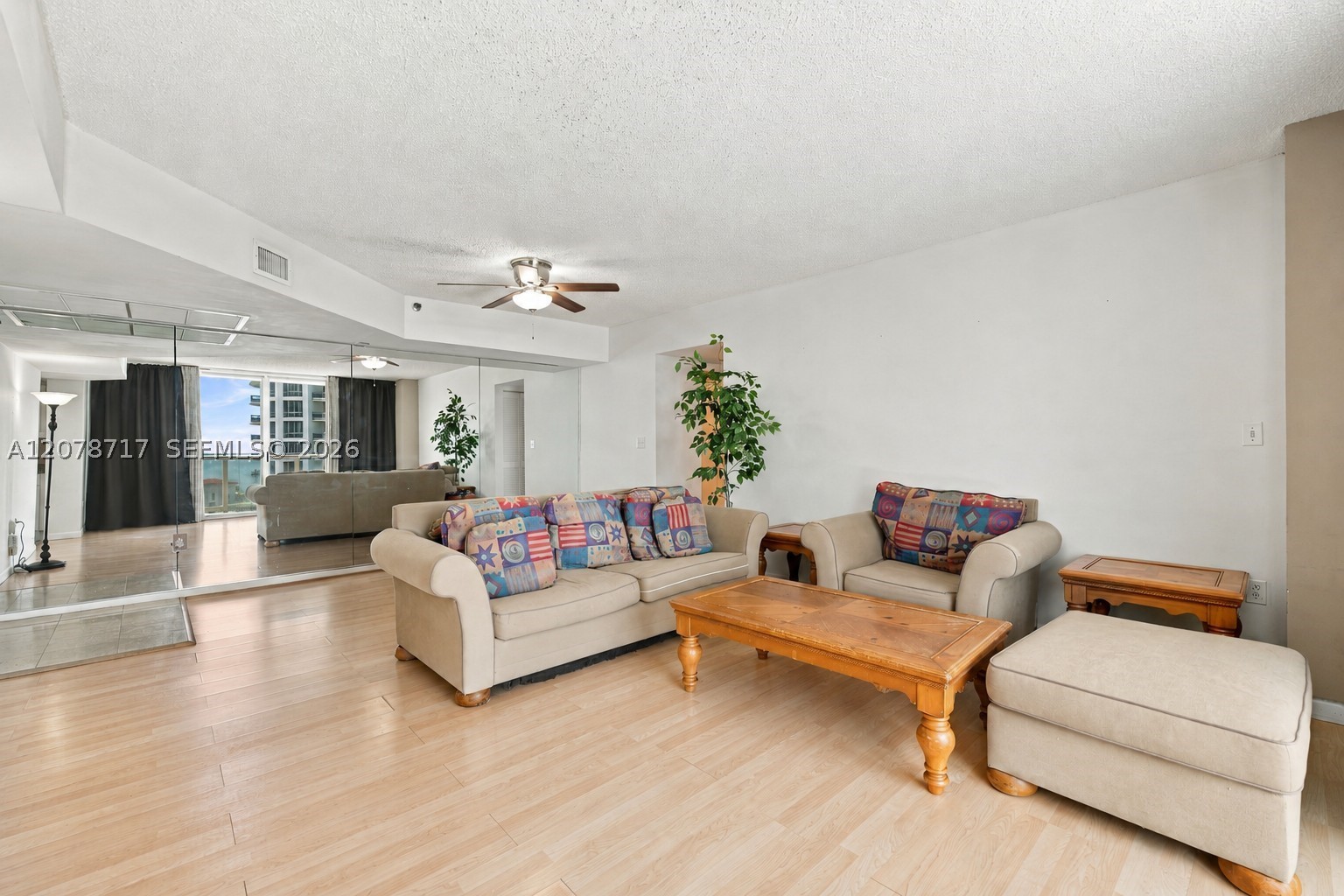 5900 Collins Ave #1006 Miami Beach, FL 33140
