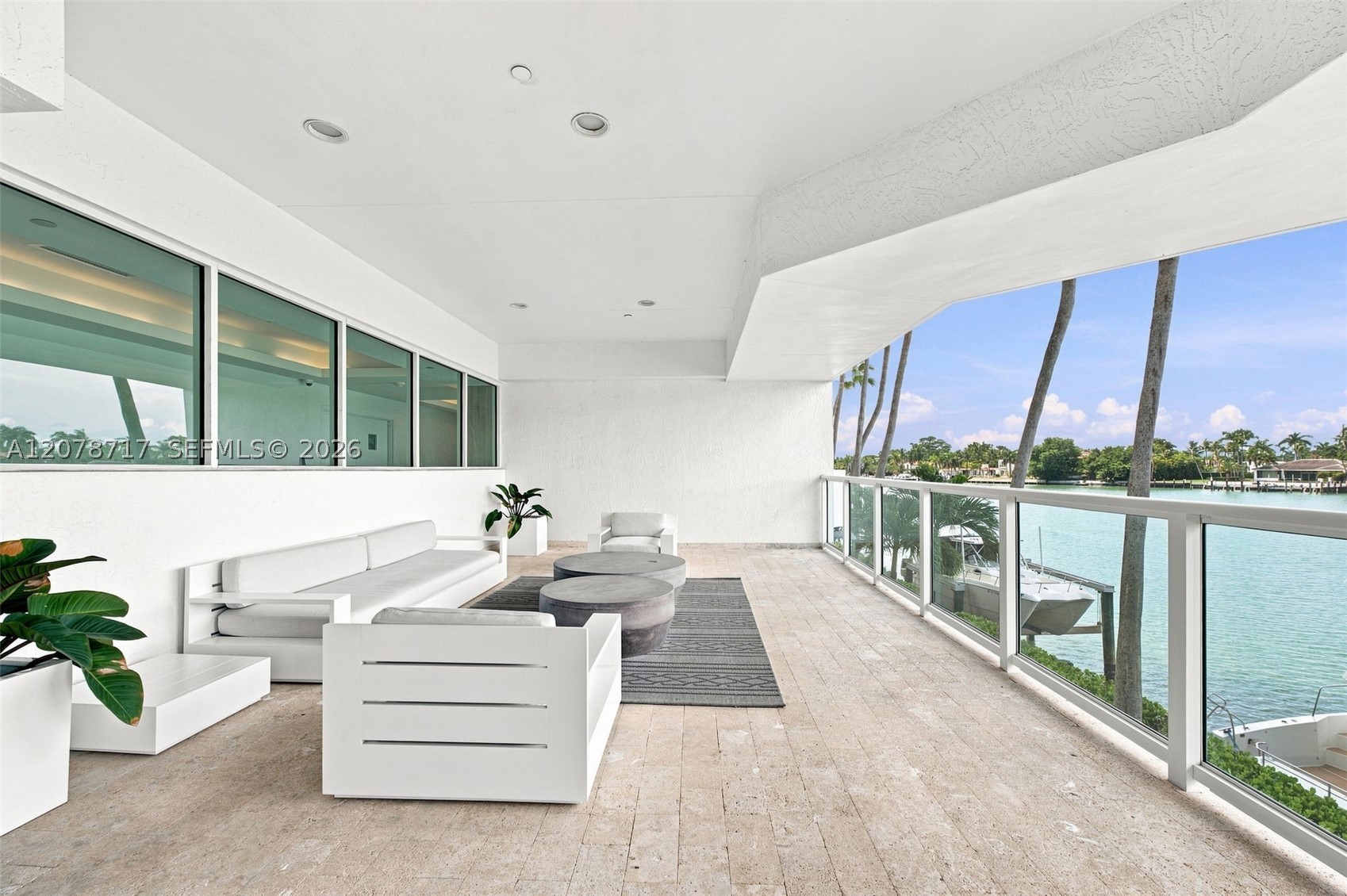 5900 Collins Ave #1006 Miami Beach, FL 33140