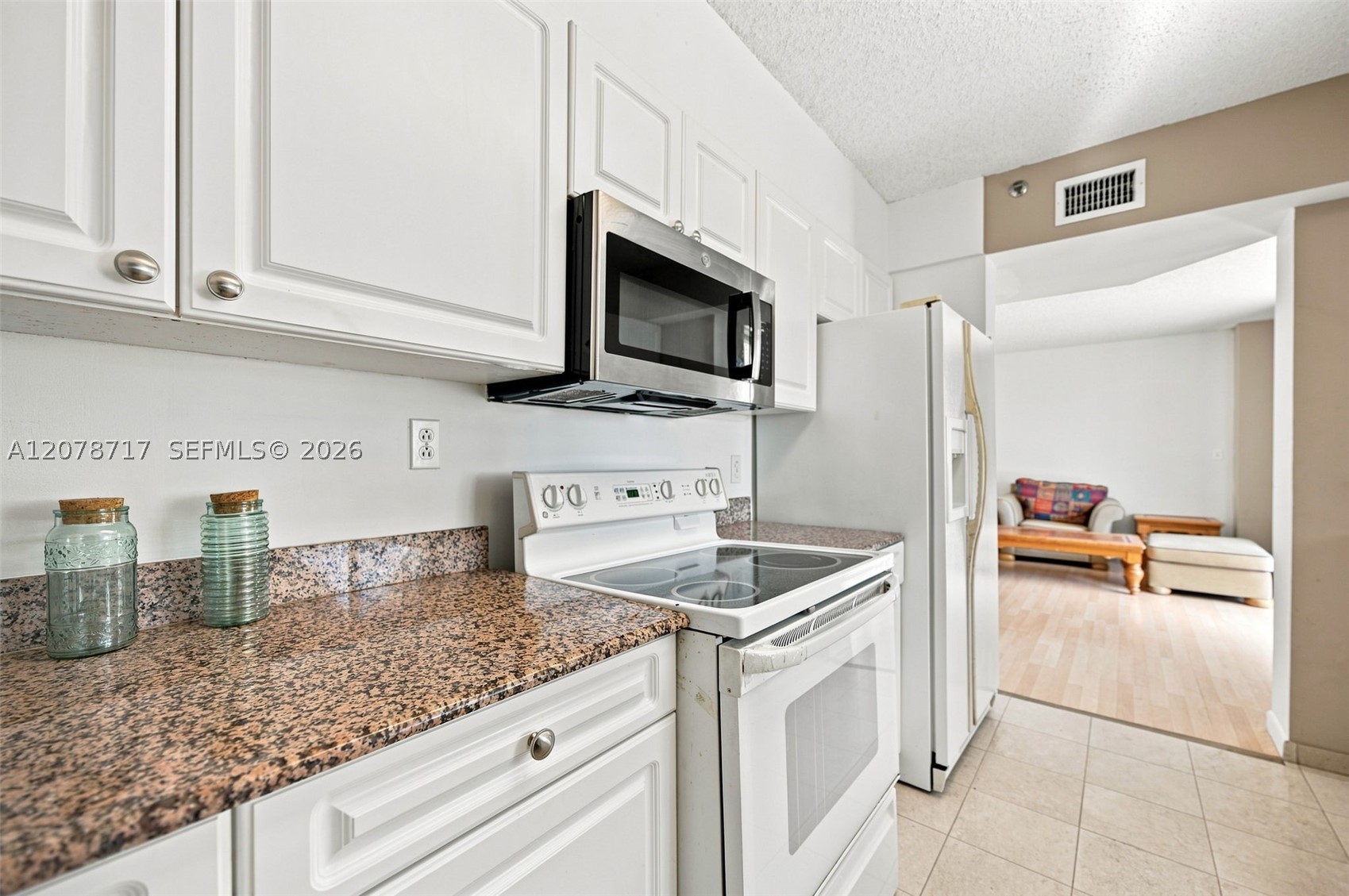5900 Collins Ave #1006 Miami Beach, FL 33140