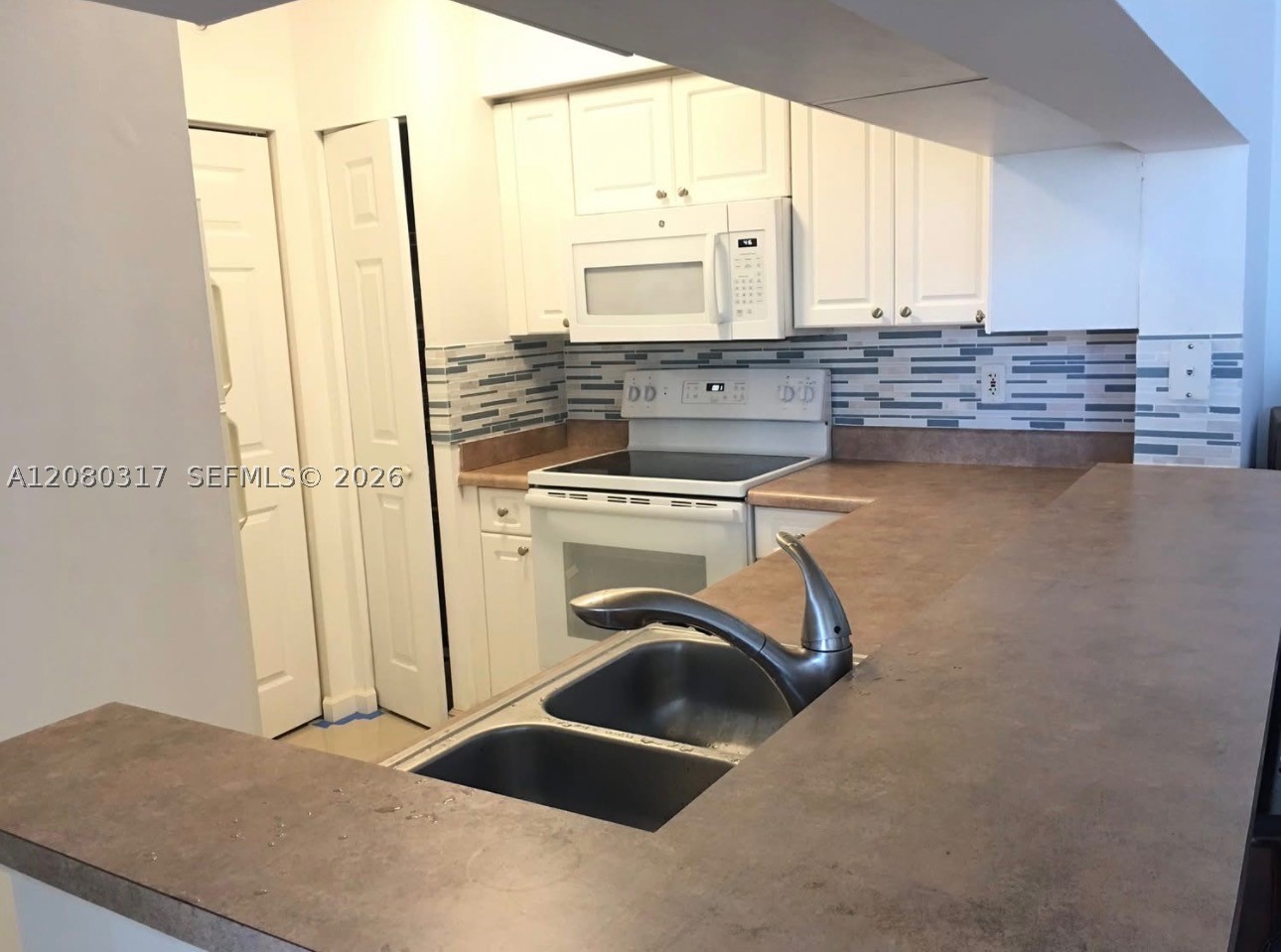 image Porto Bellagio Condo10