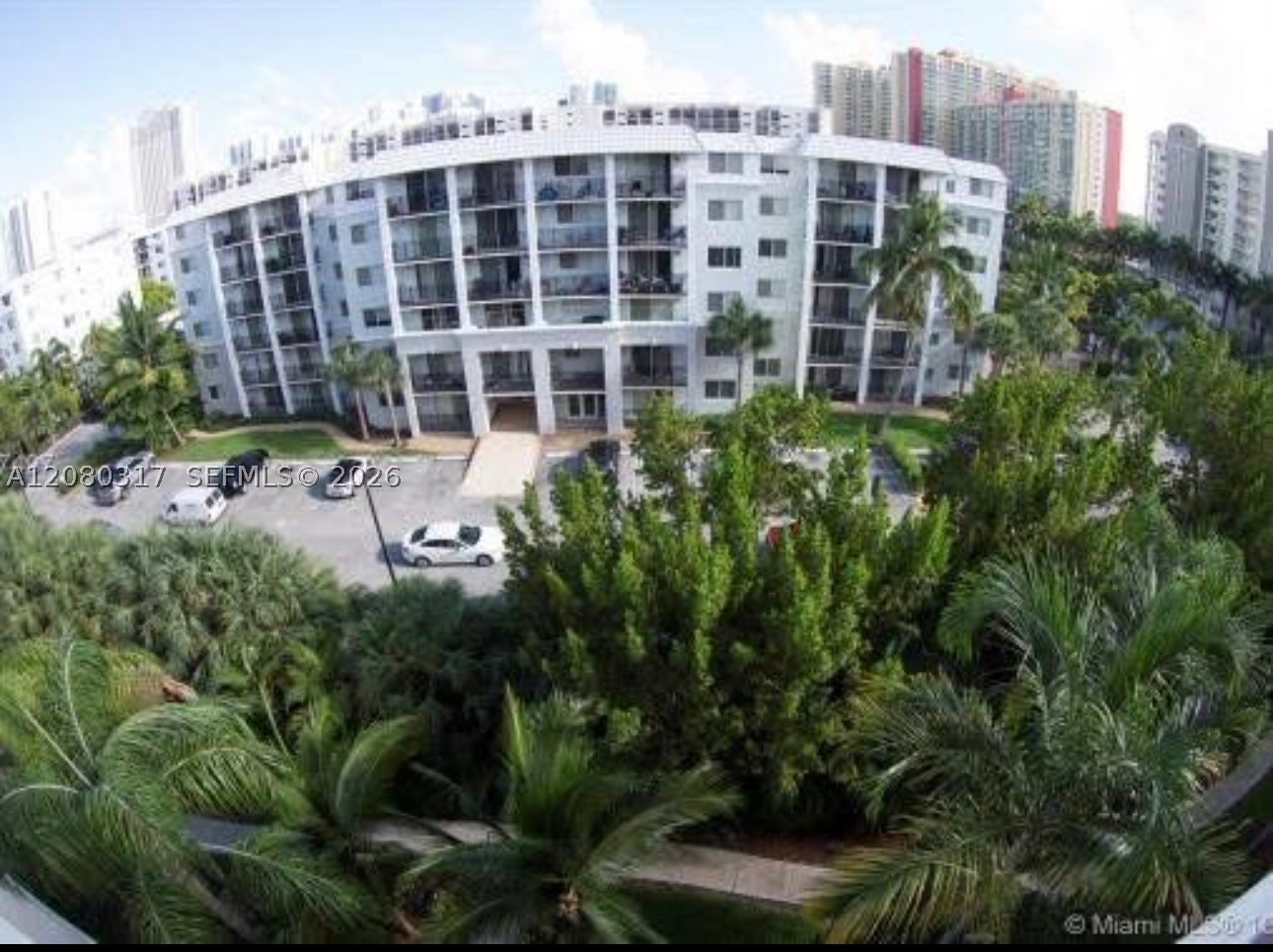 image Porto Bellagio Condo1