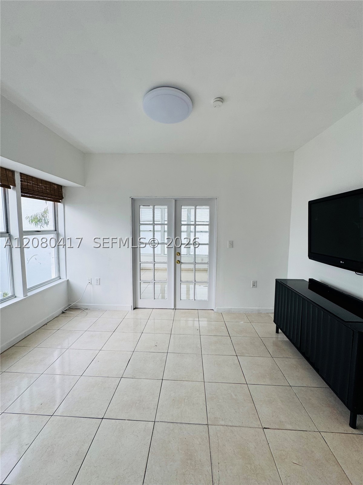 227 1st St #8