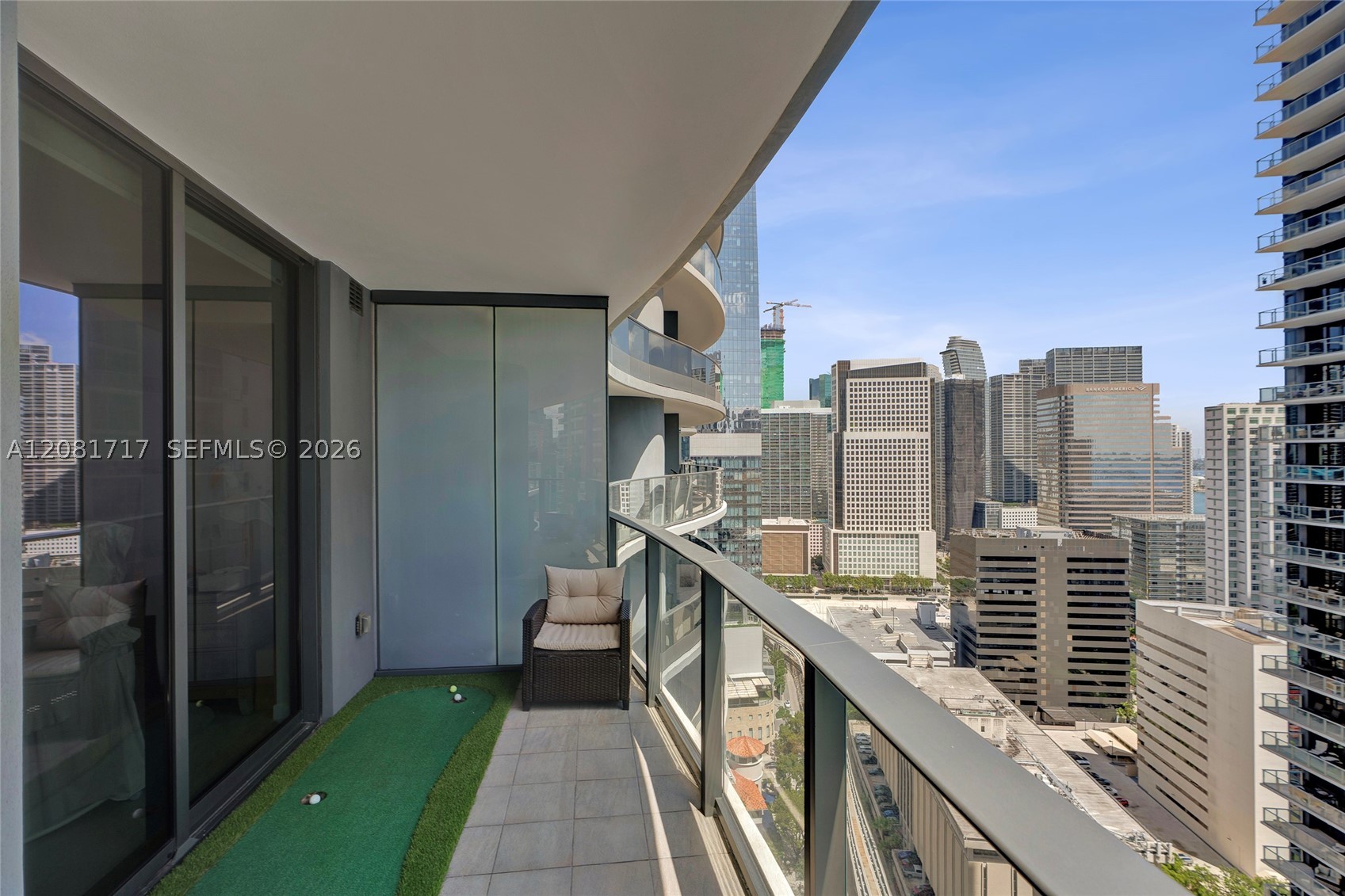 image Brickell Flatiron10