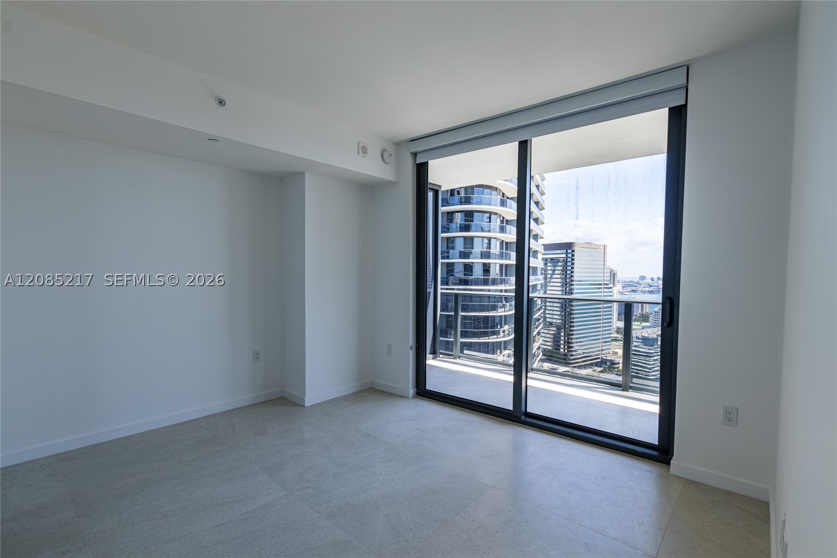 image Brickell Heights East10