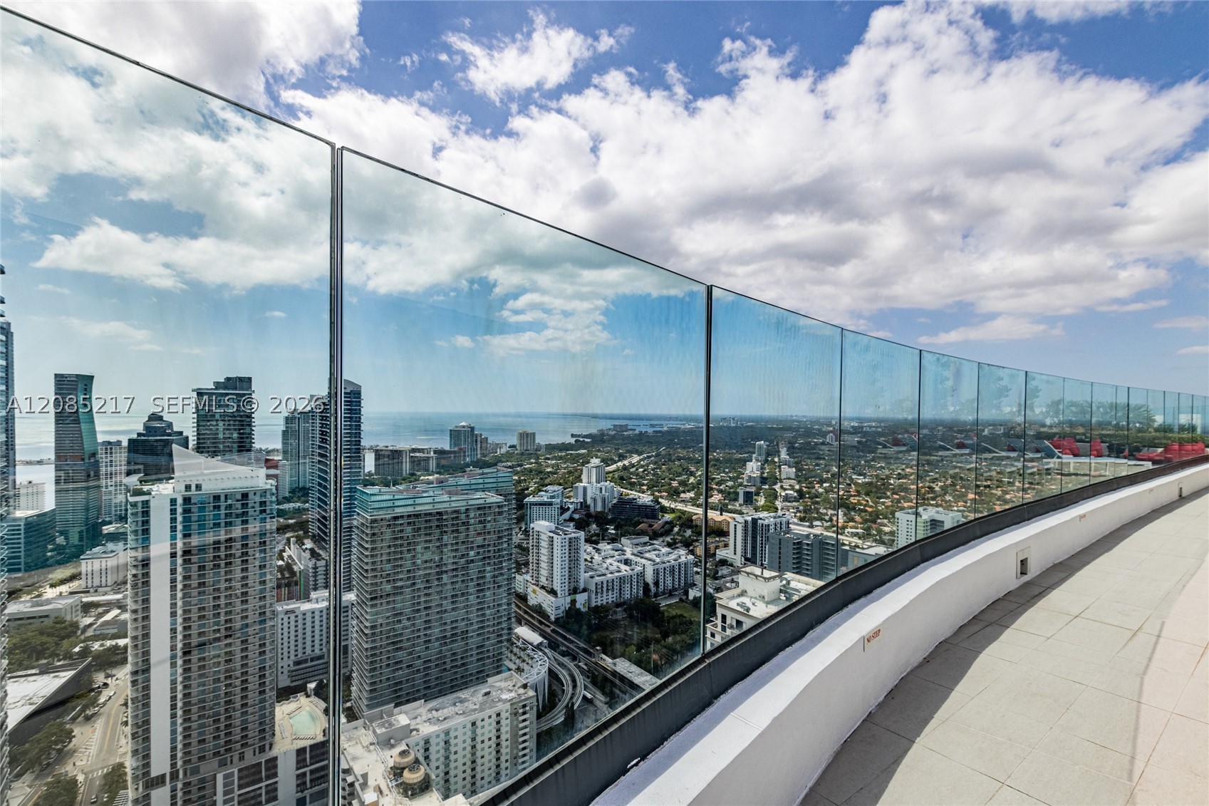 image Brickell Heights East23
