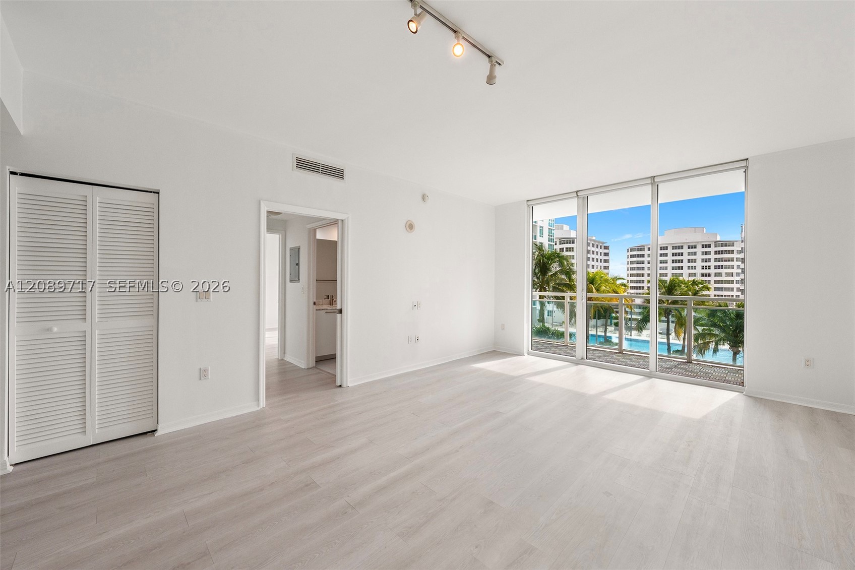 image The Plaza on Brickell West2