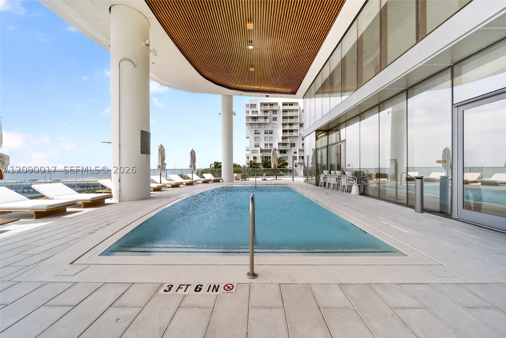 image Una Residences44