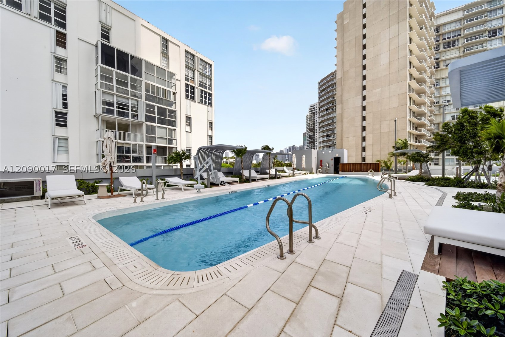 image Una Residences51