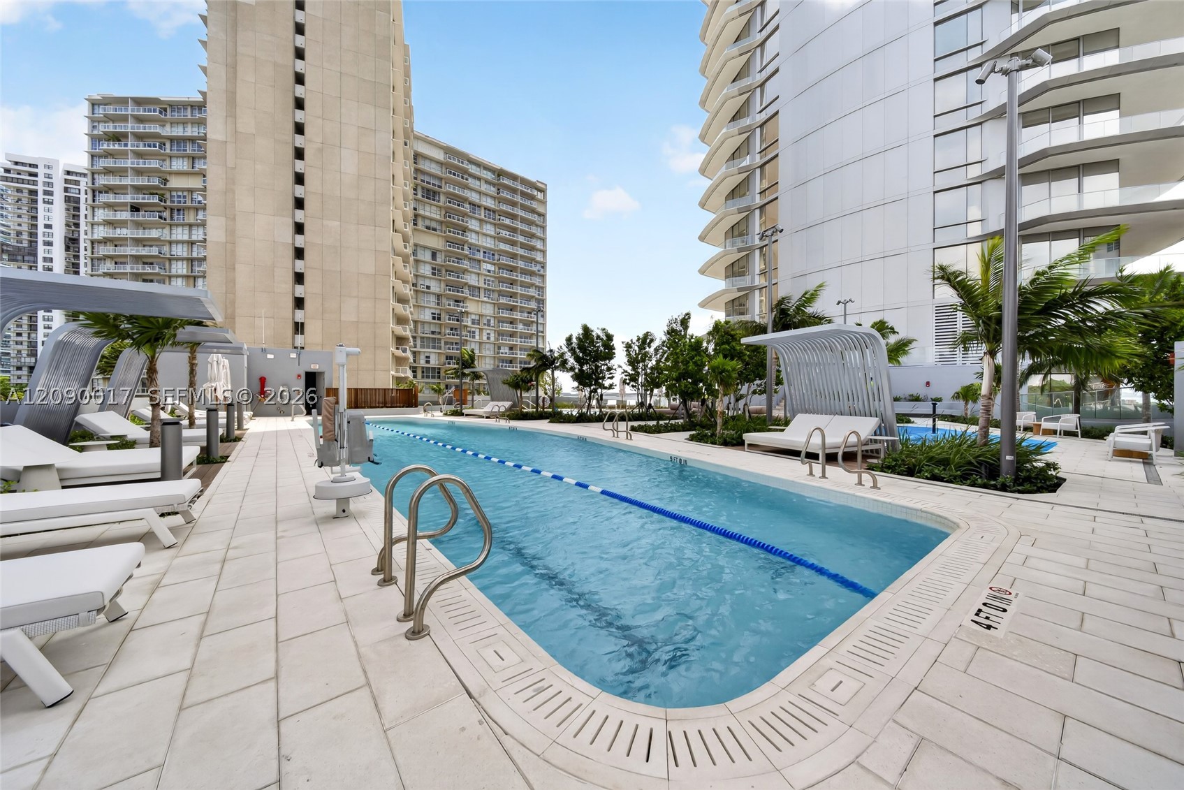 image Una Residences53