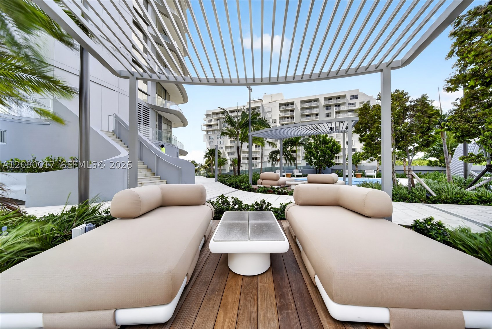 image Una Residences64