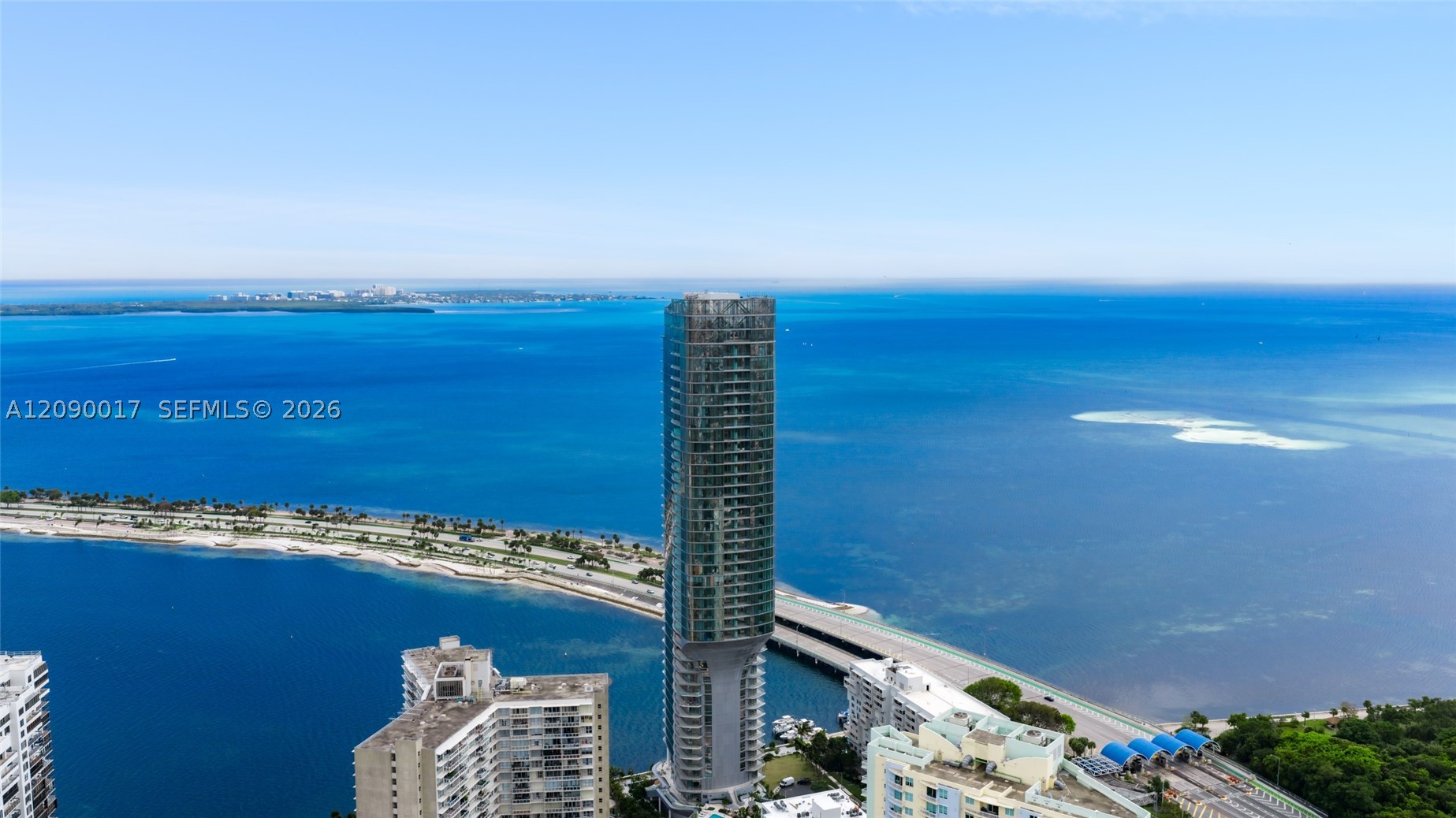 image Una Residences66