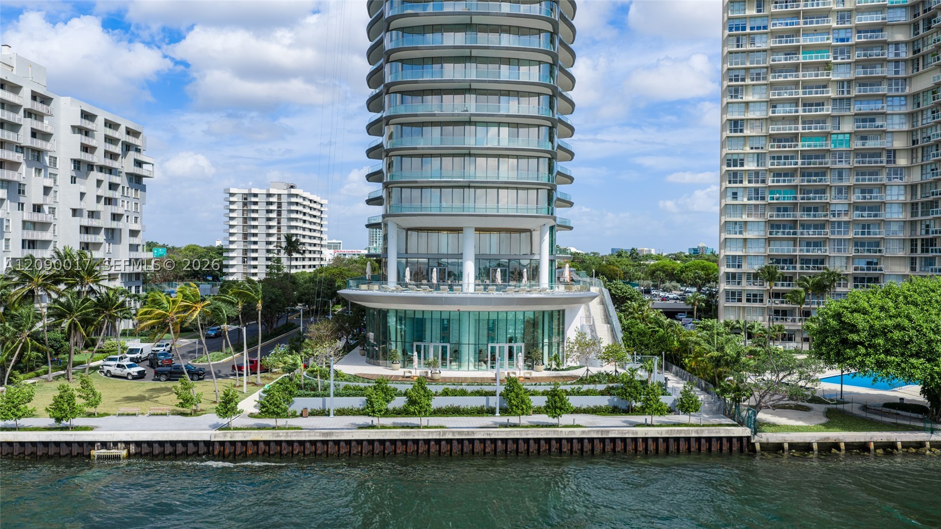 image Una Residences72