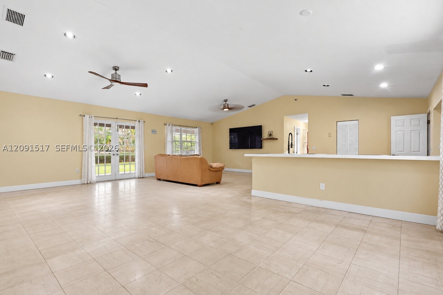 15221 SW 158th St Miami, FL 33187