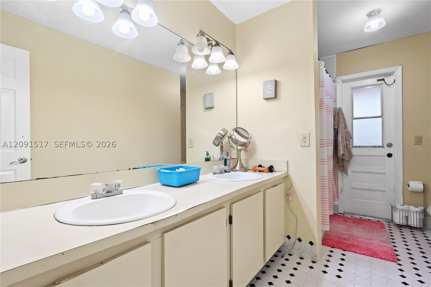 15221 SW 158th St Miami, FL 33187