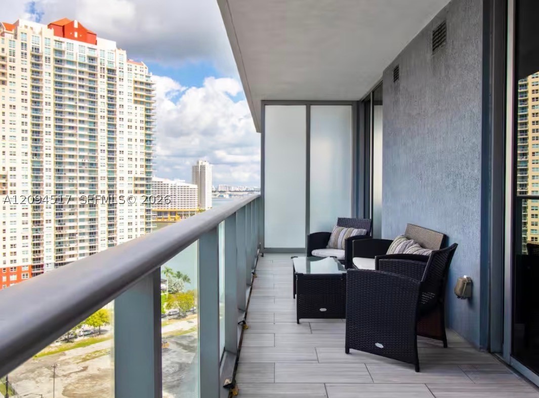 image Brickell House12
