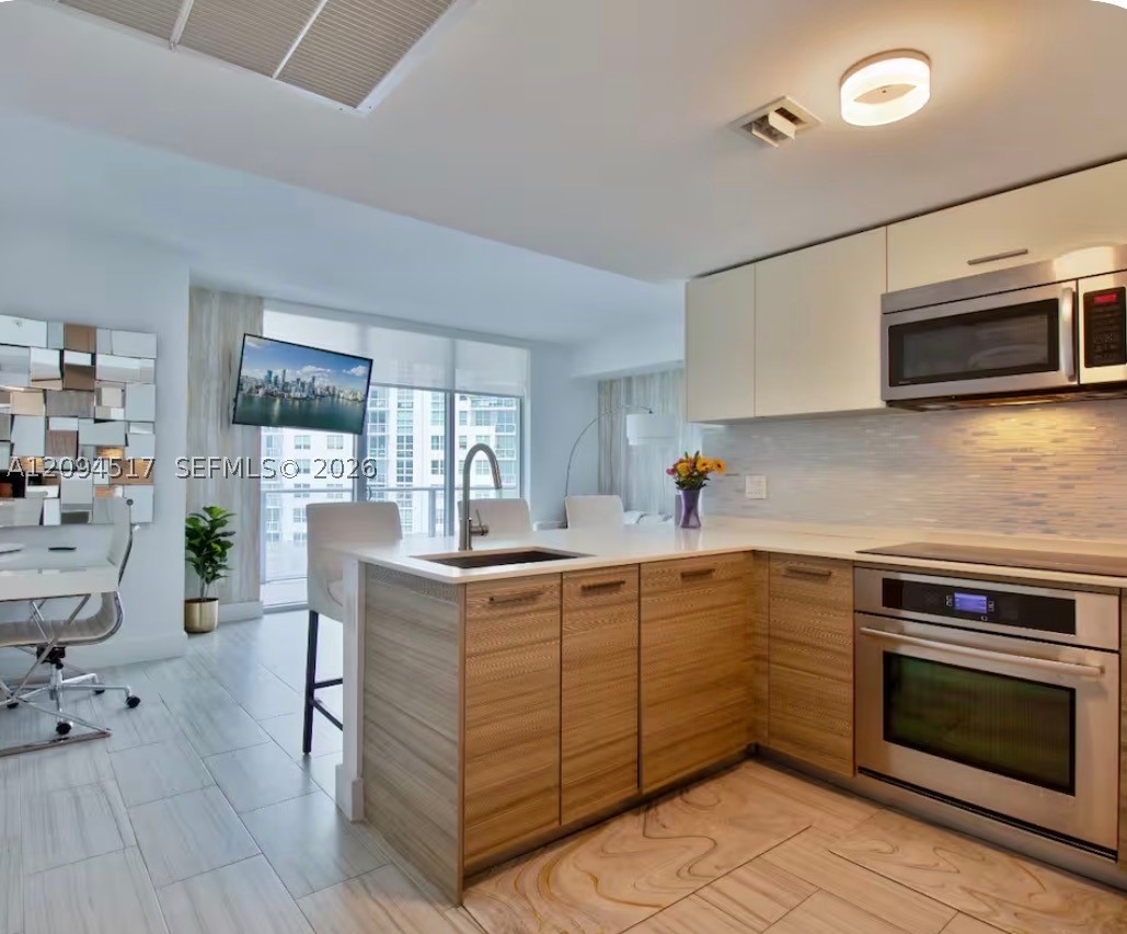image Brickell House2