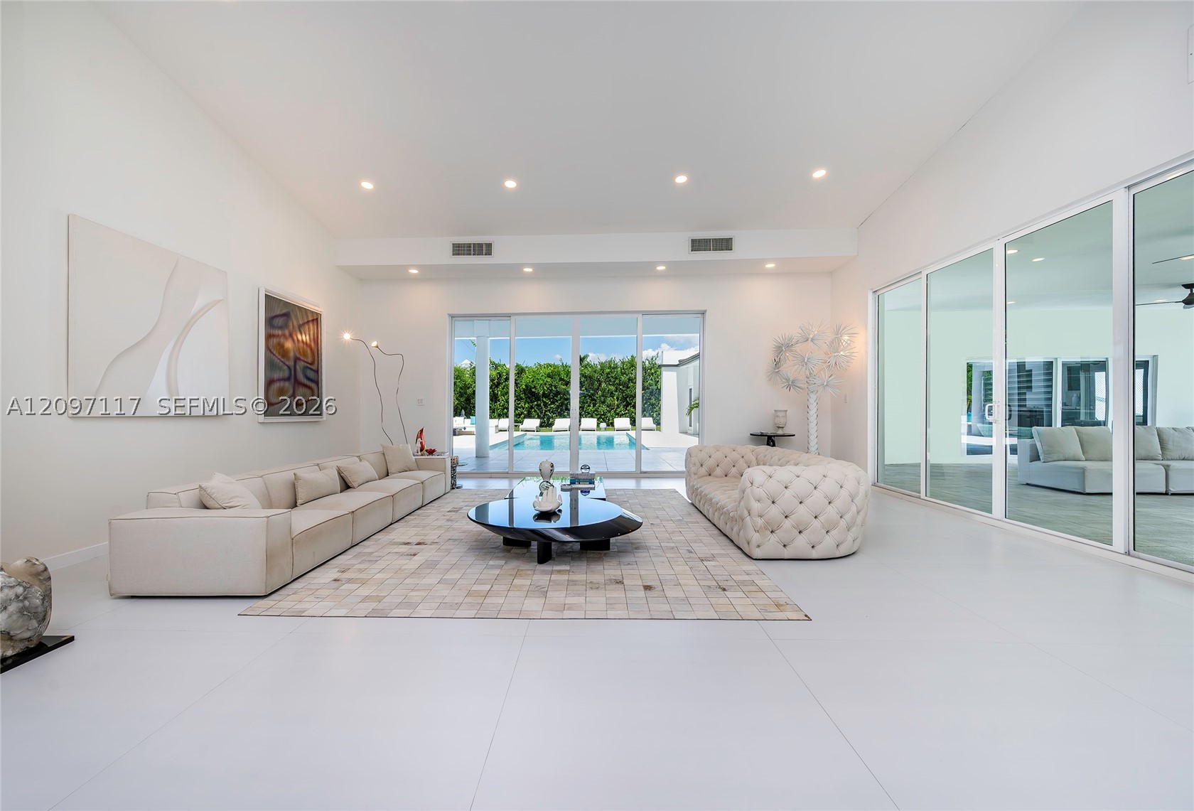 9715 SW 89th Ct Miami, FL 33176
