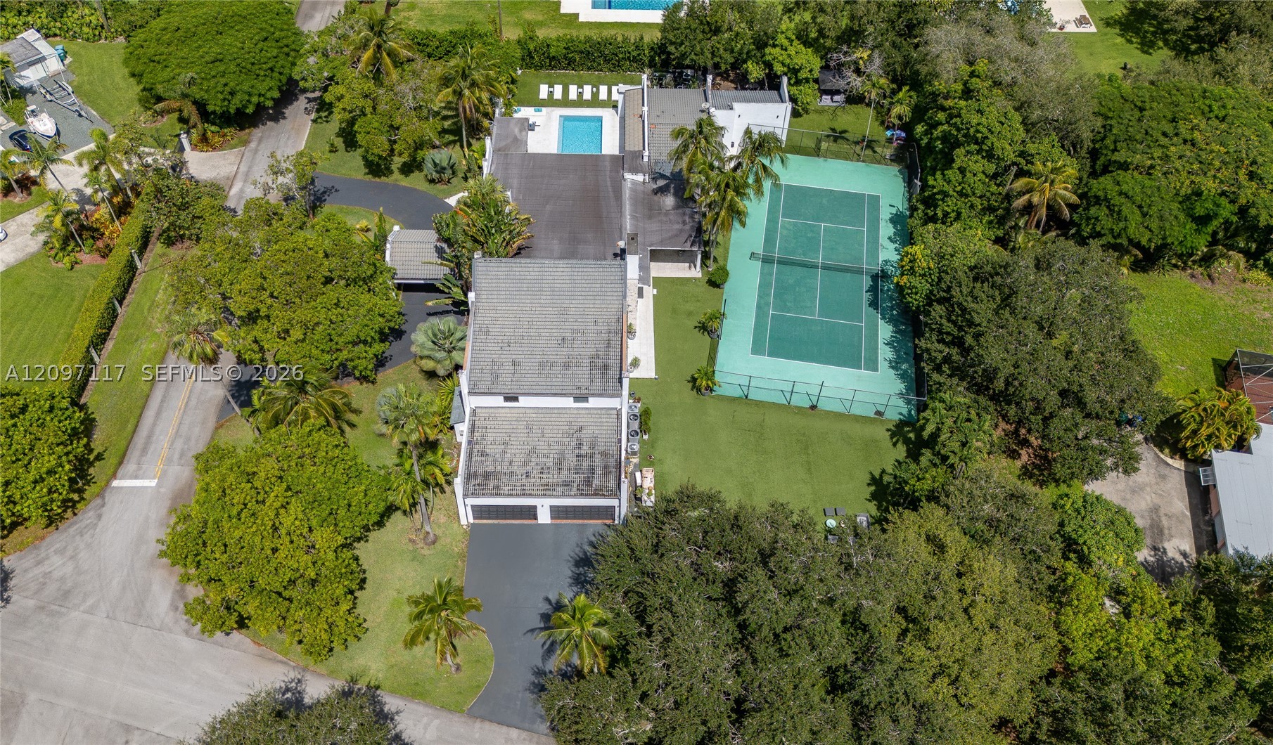 9715 SW 89th Ct Miami, FL 33176