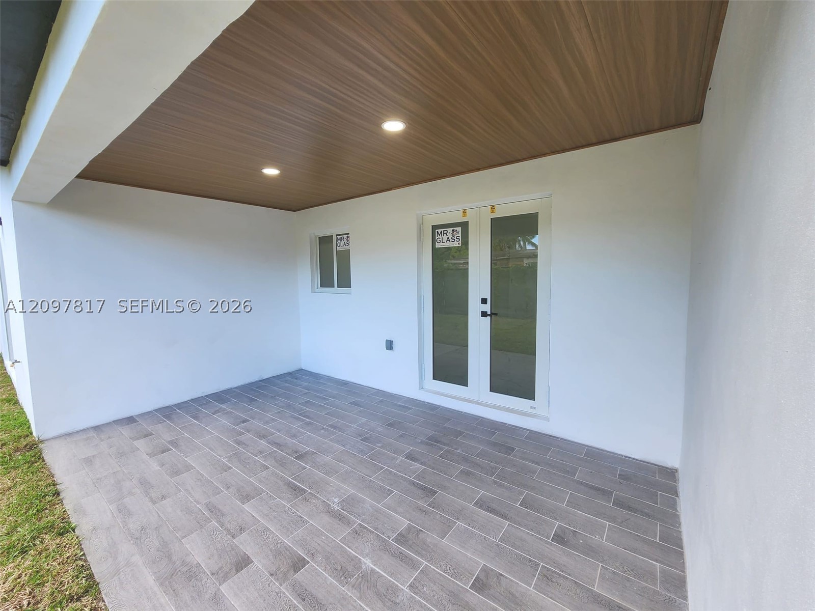 620 SW 38th Ter Fort Lauderdale, FL 33312
