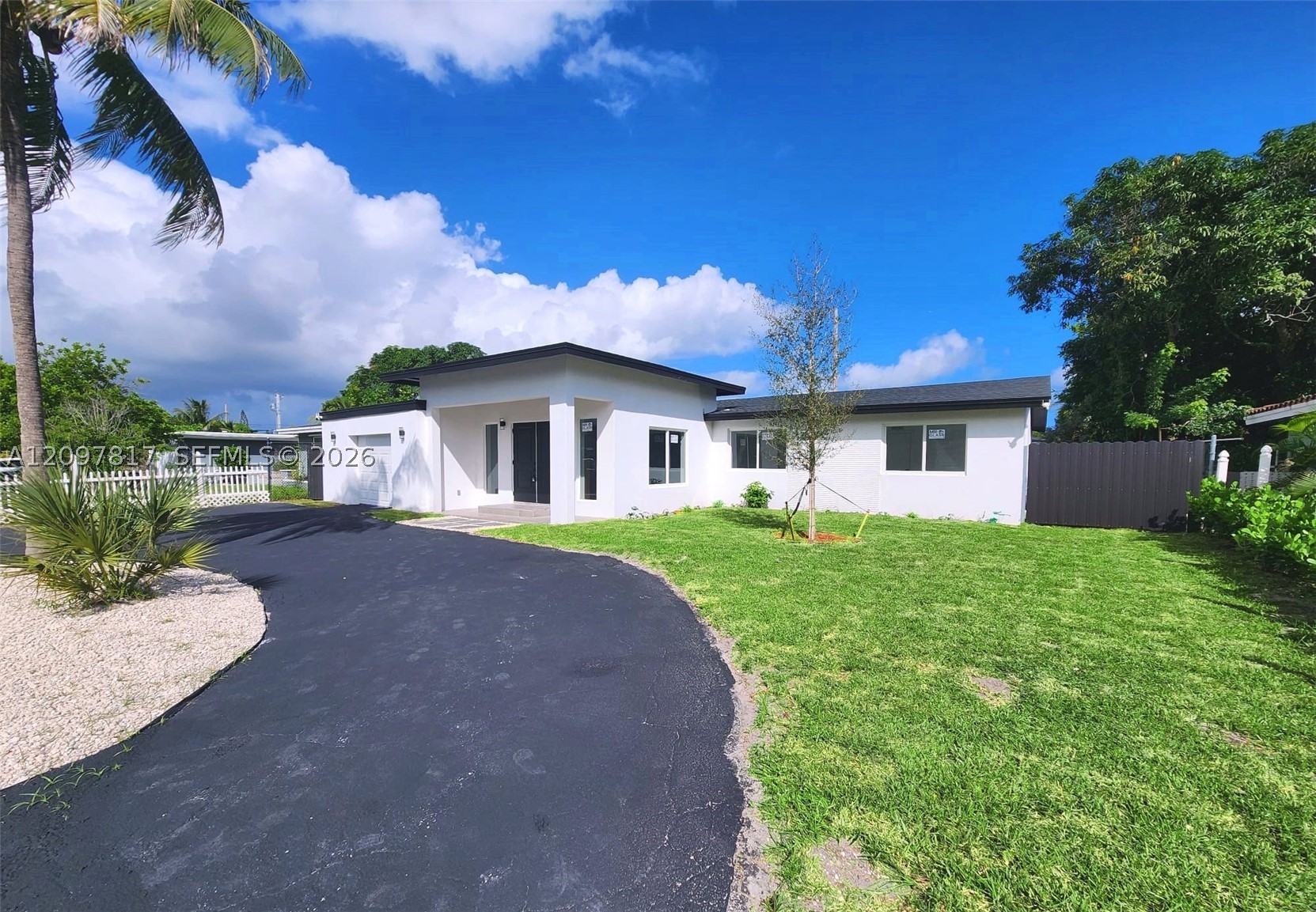 620 SW 38th Ter Fort Lauderdale, FL 33312