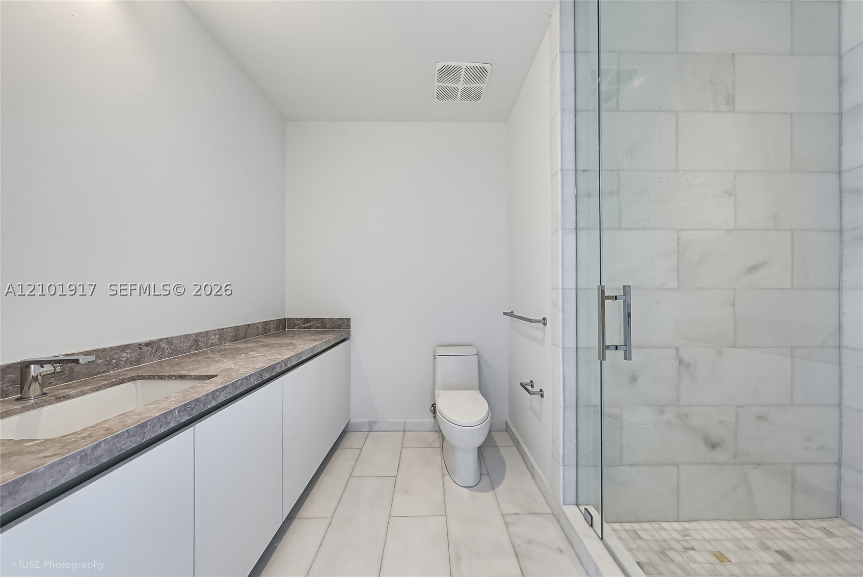 image Una Residences11