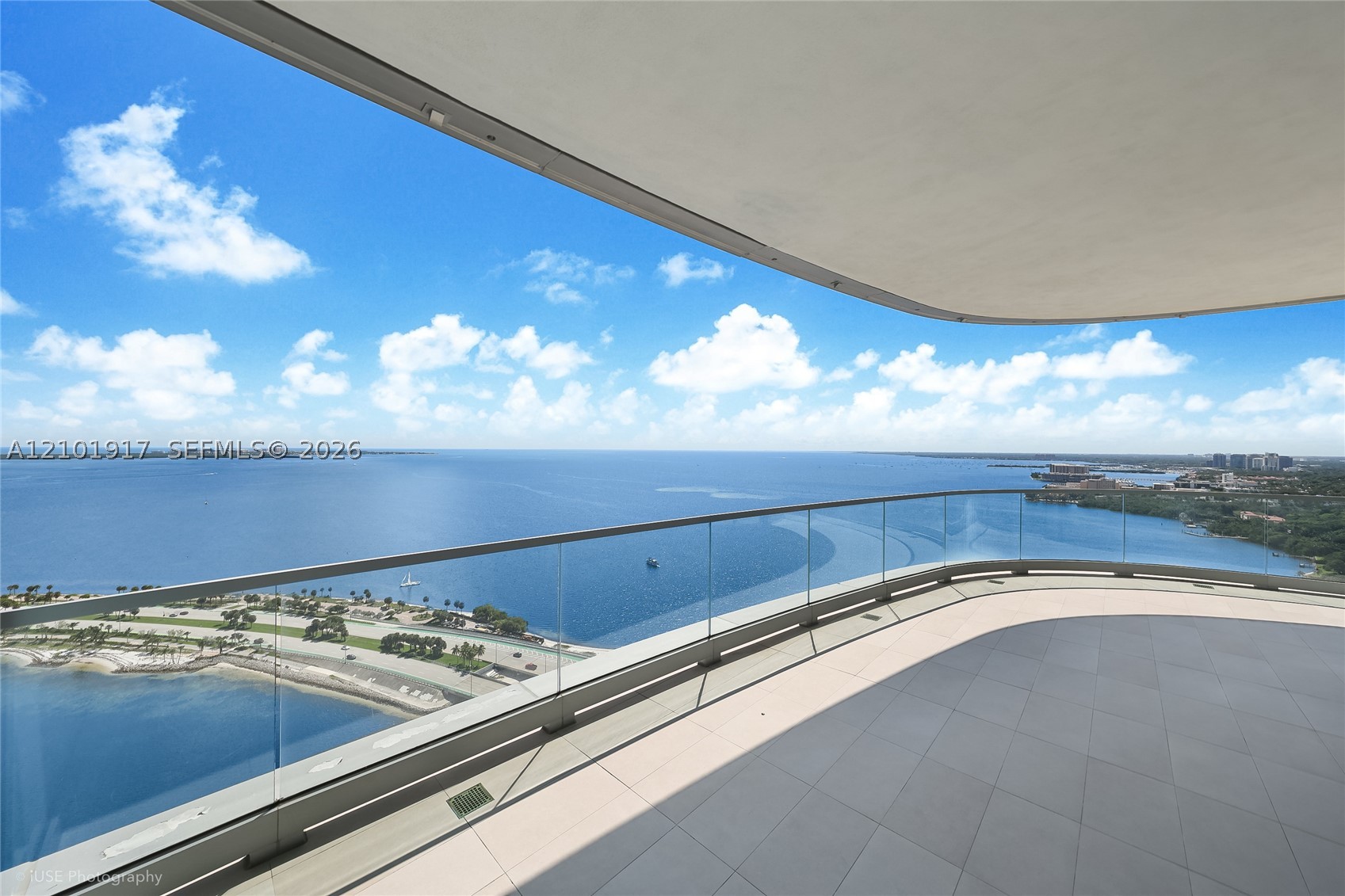 image Una Residences13