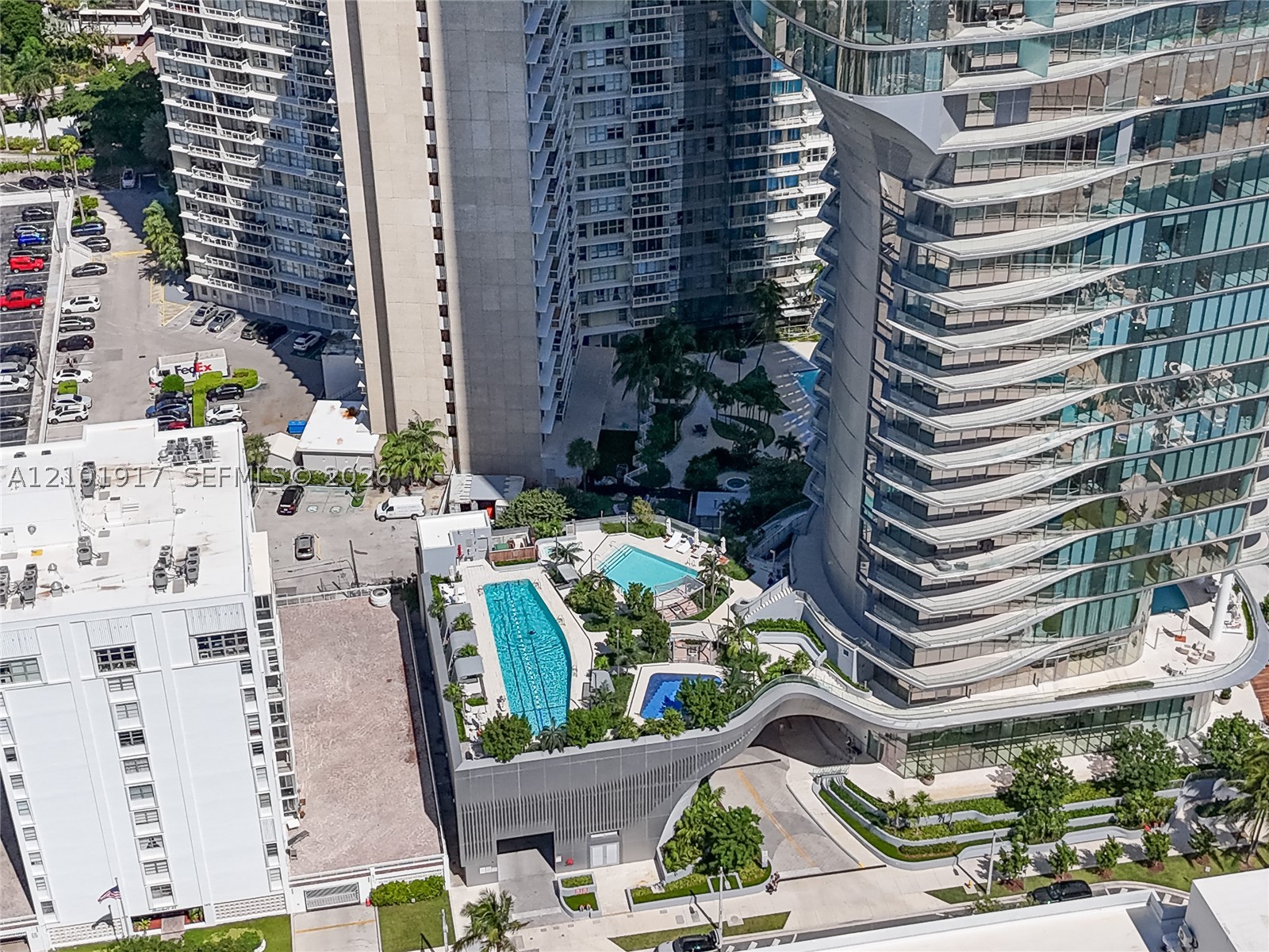 image Una Residences15