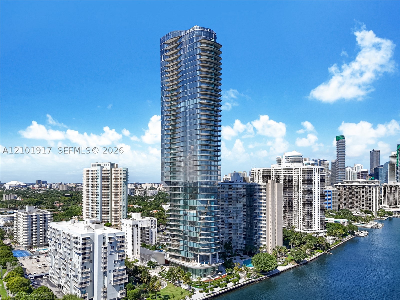 image Una Residences19