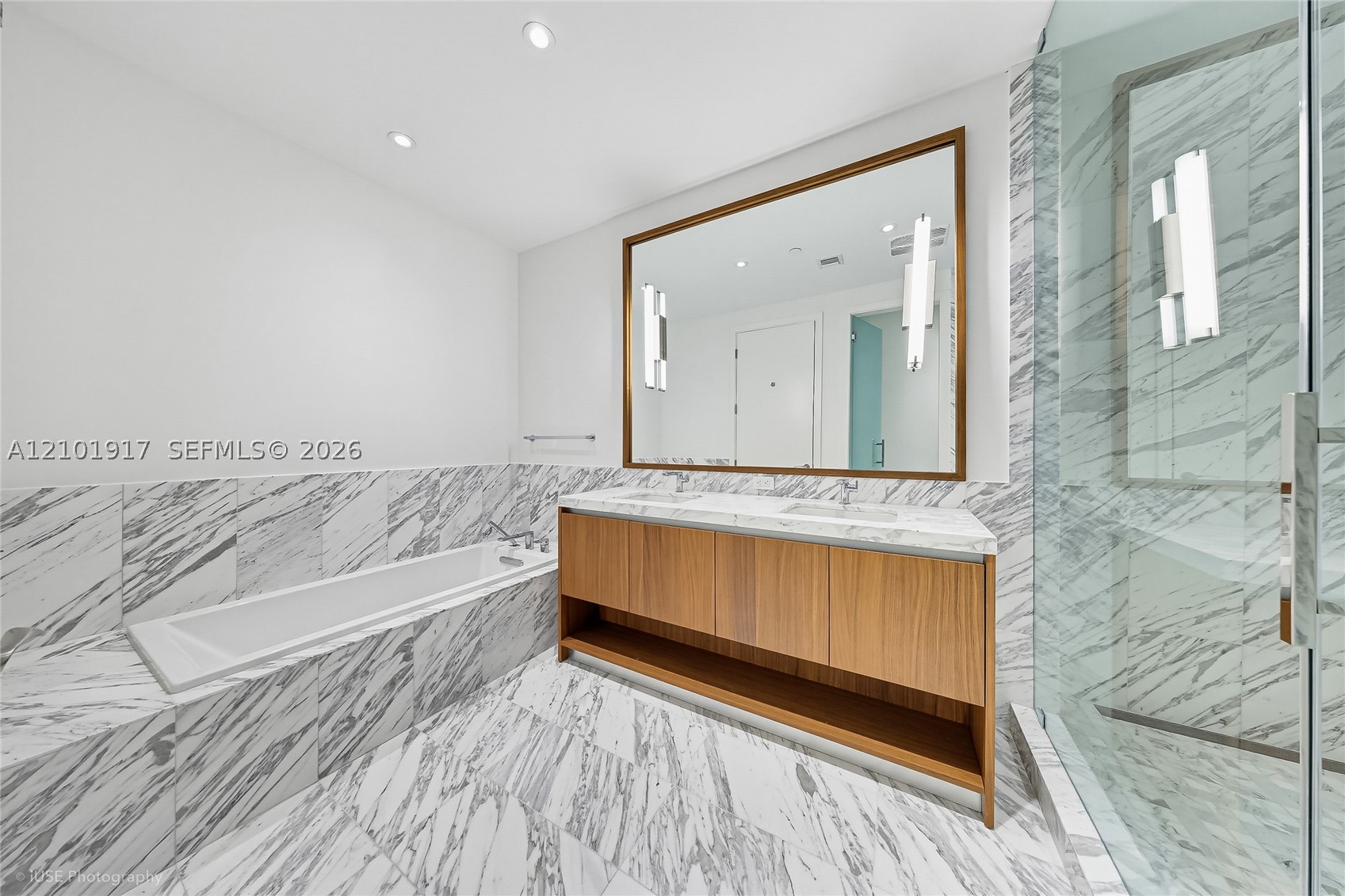 image Una Residences6