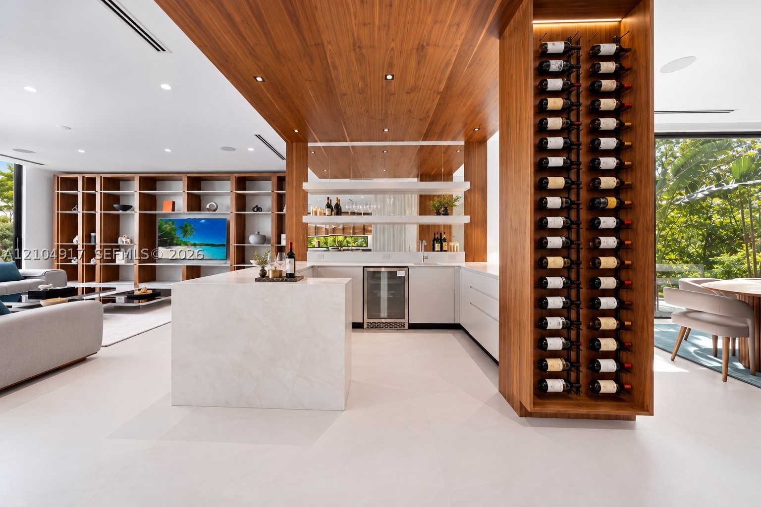 271 N Shore Dr Miami Beach, FL 33141