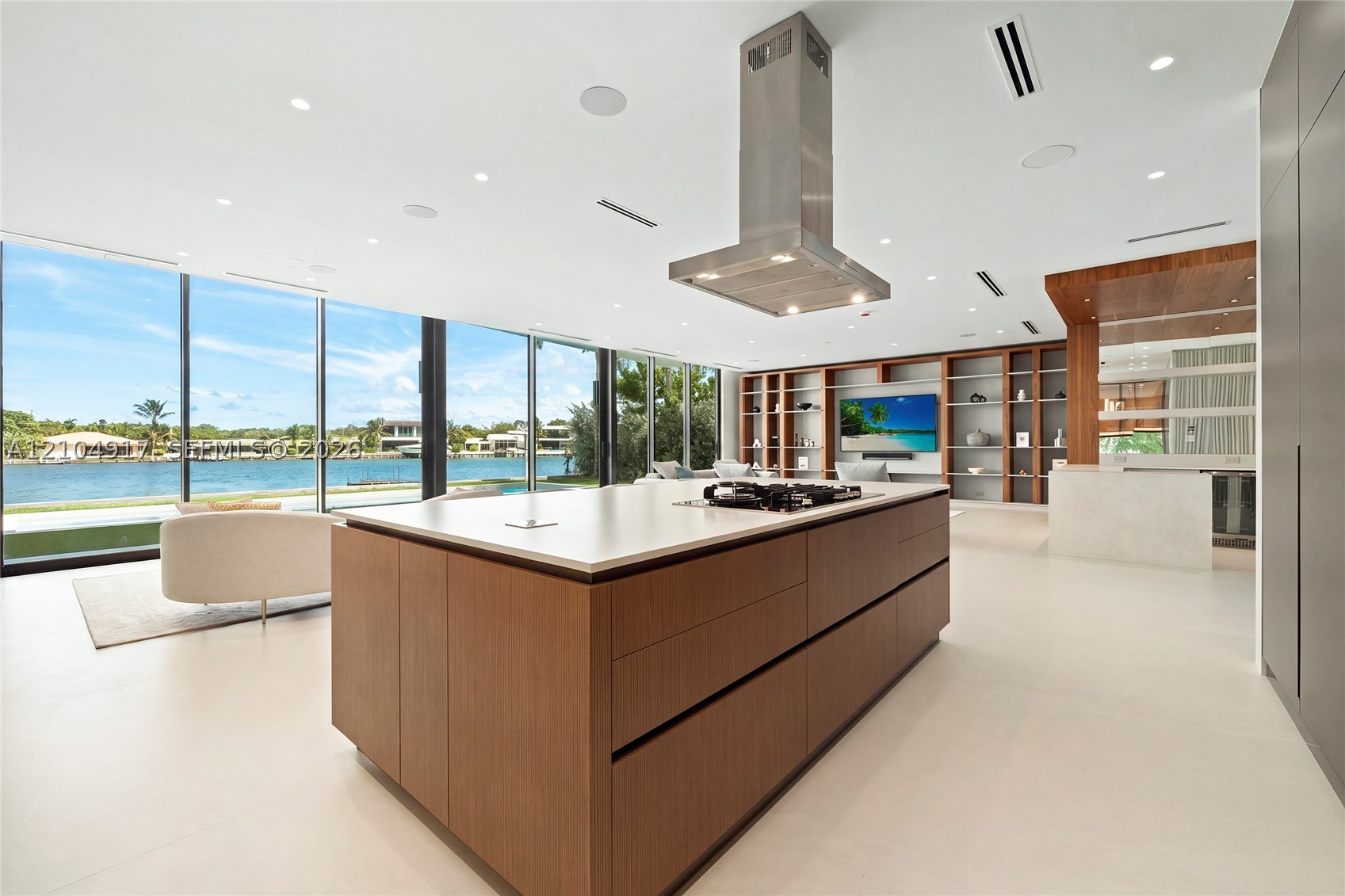 271 N Shore Dr Miami Beach, FL 33141