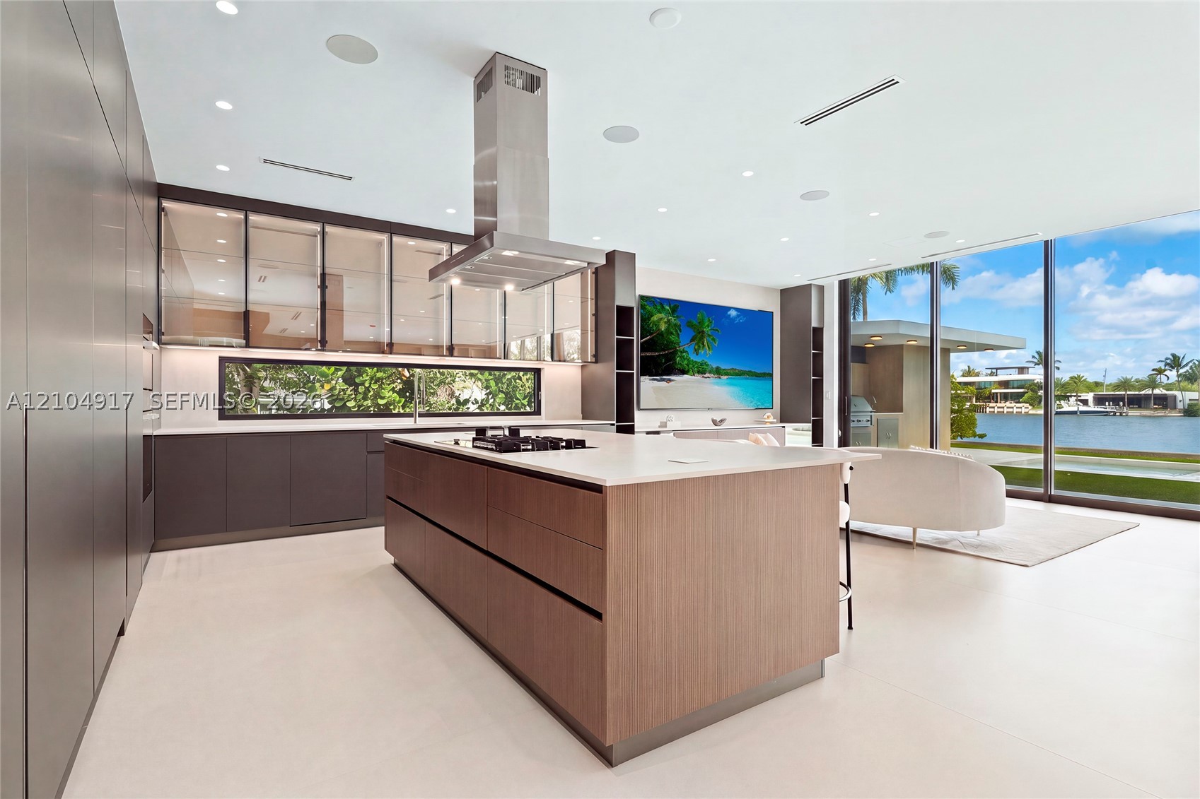 271 N Shore Dr Miami Beach, FL 33141