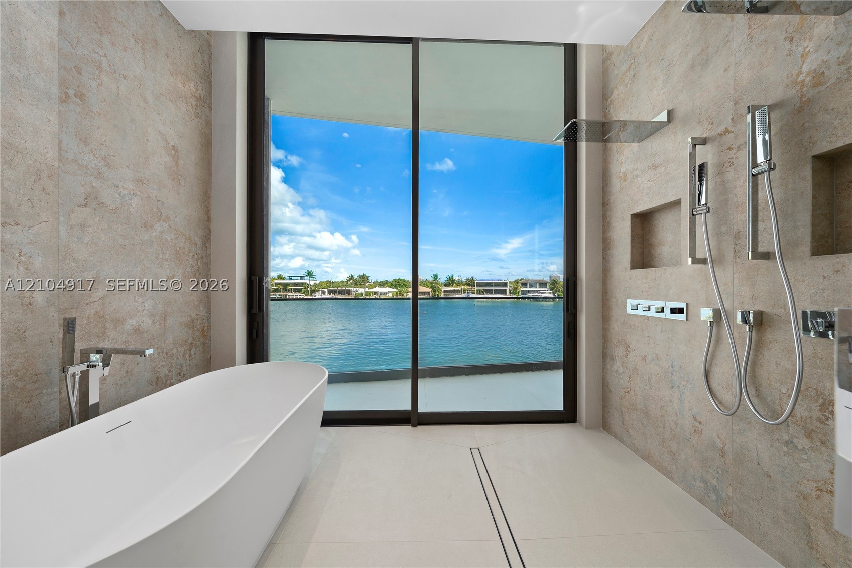 271 N Shore Dr Miami Beach, FL 33141