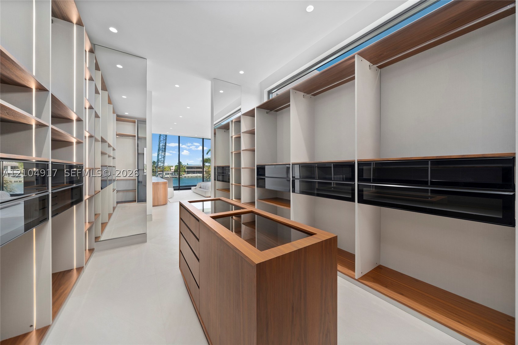 271 N Shore Dr Miami Beach, FL 33141