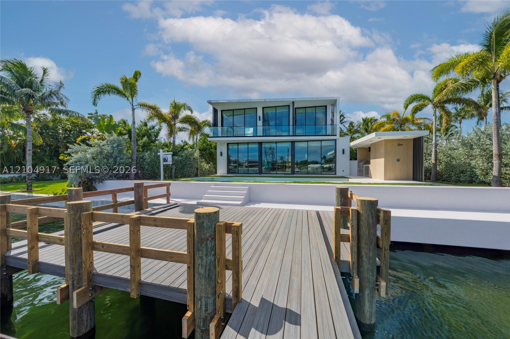 271 N Shore Dr Miami Beach, FL 33141
